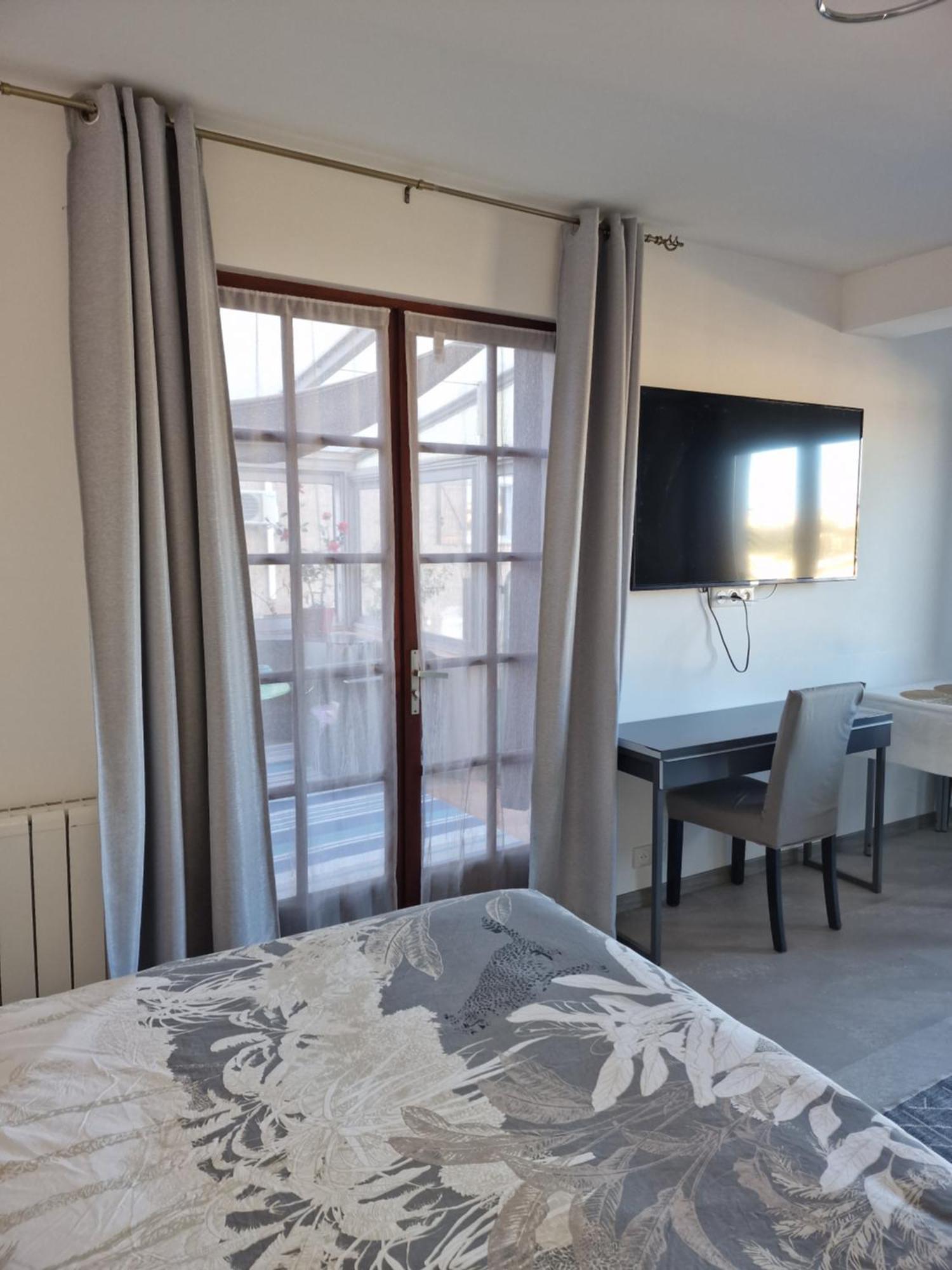 Ravissant Appartement Saint-Raphael Piscine Habitación foto